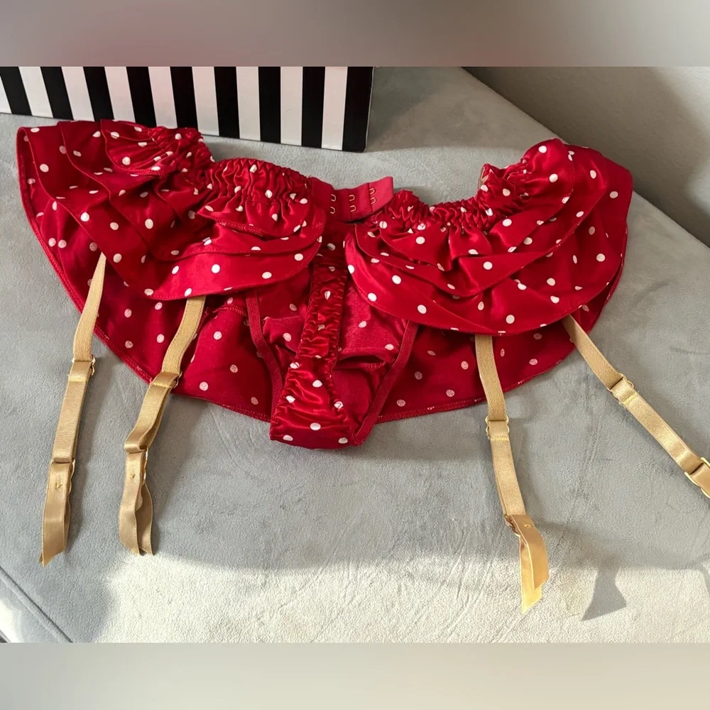 Elusive Red & White Polka Dot Lingerie Set Victoria's Secret Sexy Little Things - Picture 11 of 15